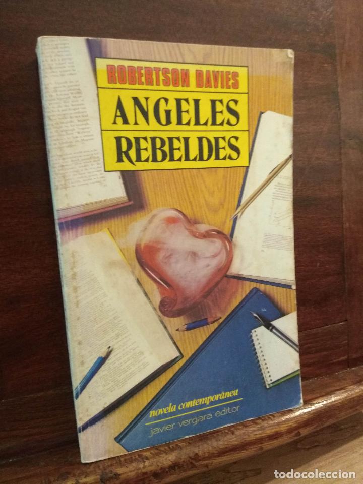 Libros: &Aacute;ngeles rebeldes - Foto 1