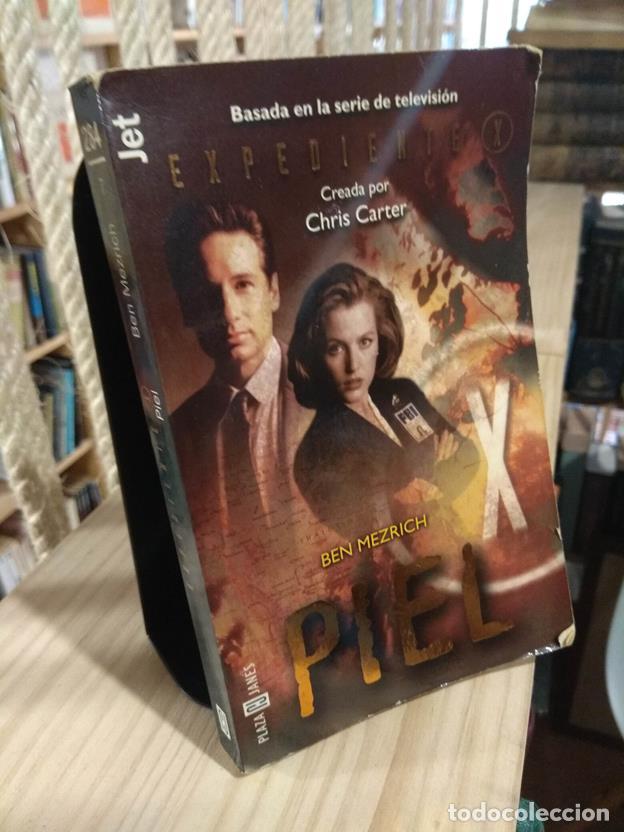 Libros: Expediente X Piel - Foto 1