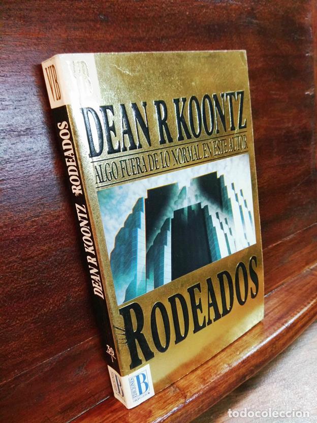 Libros: Rodeados - Foto 1