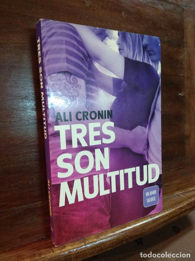 Libros: Tres son multitud - Foto 1