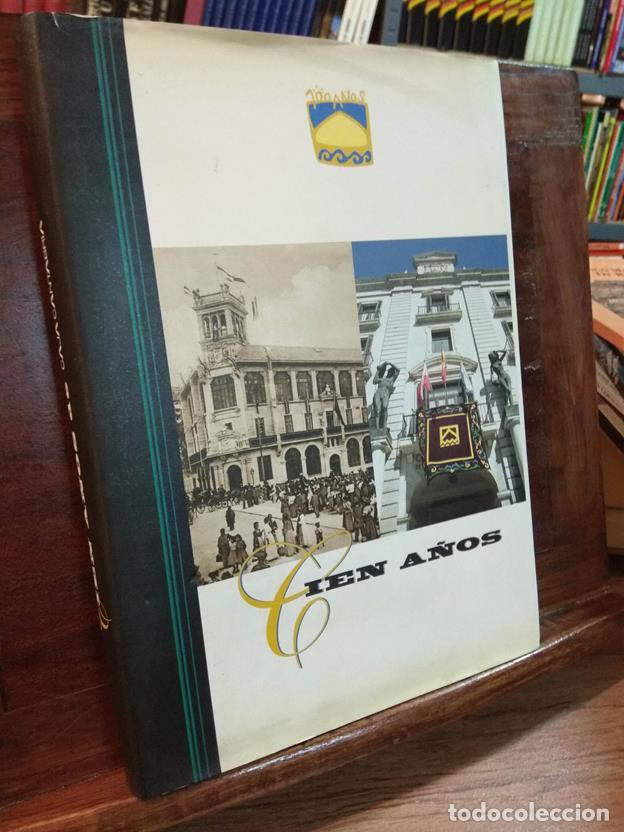 Libros: Cien a&ntilde;os de Caja Cantabria - Foto 1