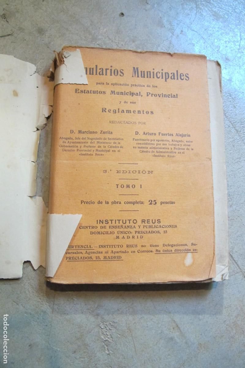 books: FORMULARIOS MUNICIPALES PARA LA APLICACION PRACTICA DE LOS ESTATUTOS MUNICIPAL
