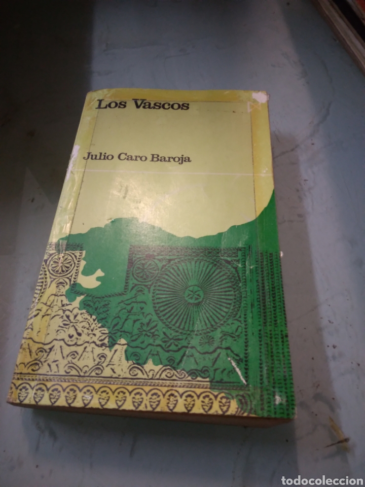 Libros: Julio Caro Baroja, Los vascos - Foto 1