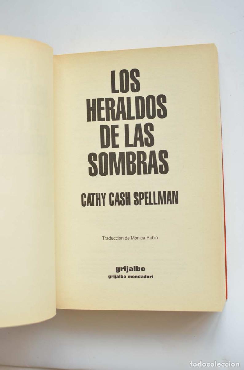 Libros: Los heraldos de las sombras - SPELLMAN, Cathy Cash - Foto 2