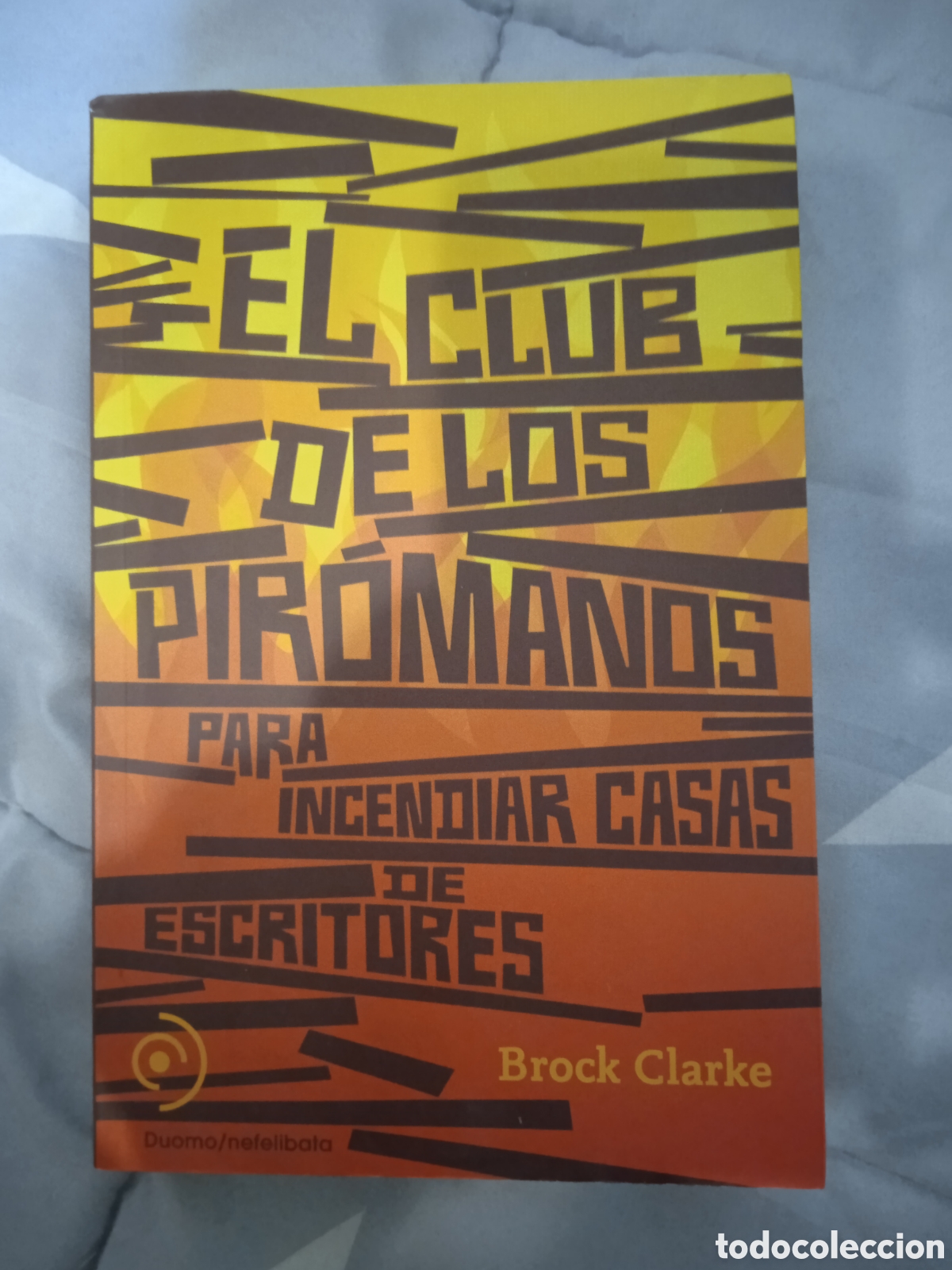 Libri di seconda mano: El club de los piromanos para incendiar casas de escritores. LEER DESCRIPCI&Oacute;N