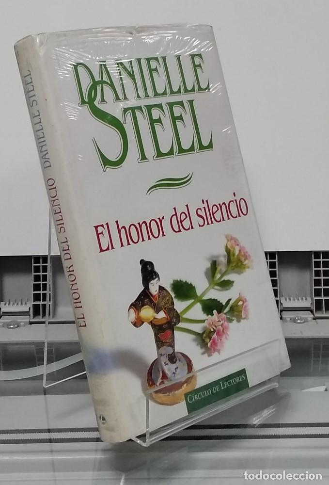 Libros: El honor del silencio (NUEVO) - Danielle Steel - Foto 1