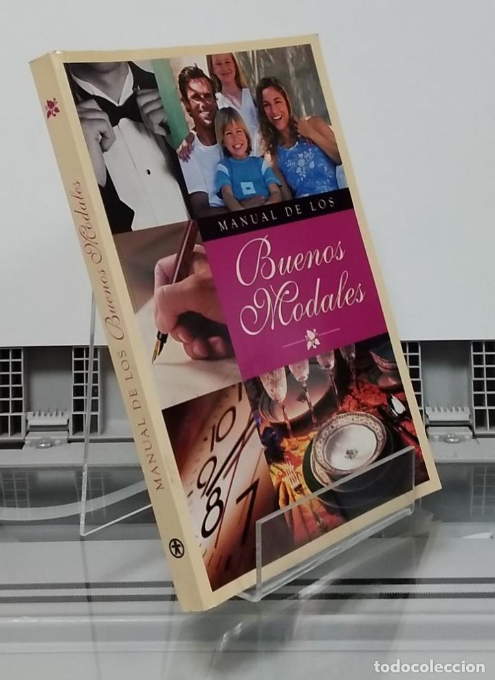 Libros: Manual de los buenos modales - Roberta Bellinzaghi - Foto 1