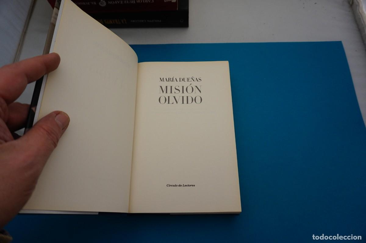 Libros: AR8C/ MISION OLVIDO - MARIA DUE&Ntilde;AS / CIRCULO DE LECTORES - Foto 2