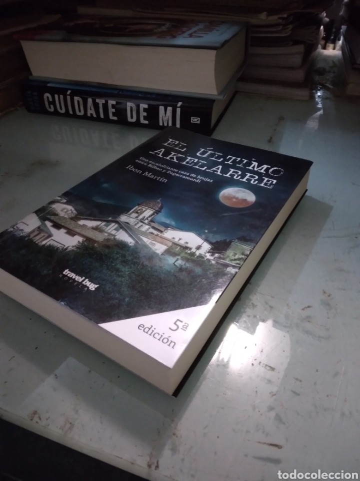 Libros: Ibon Martin, El &uacute;ltimo aquelarre, Trav&eacute;s Bug - Foto 1