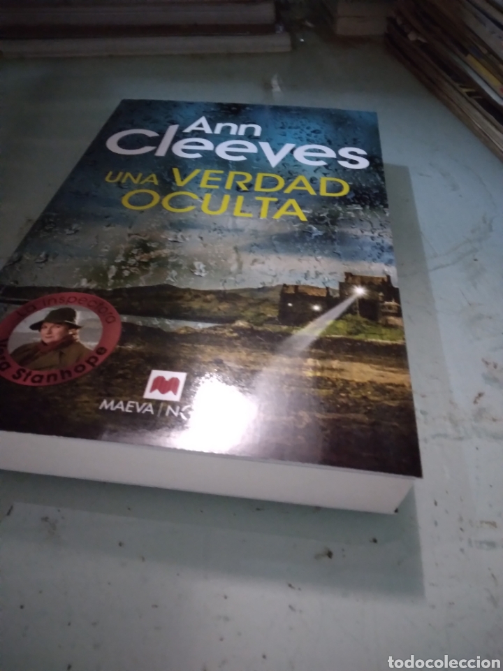 Libros: Ann Cleeves, Una verdad oculta, Maeva - Foto 1