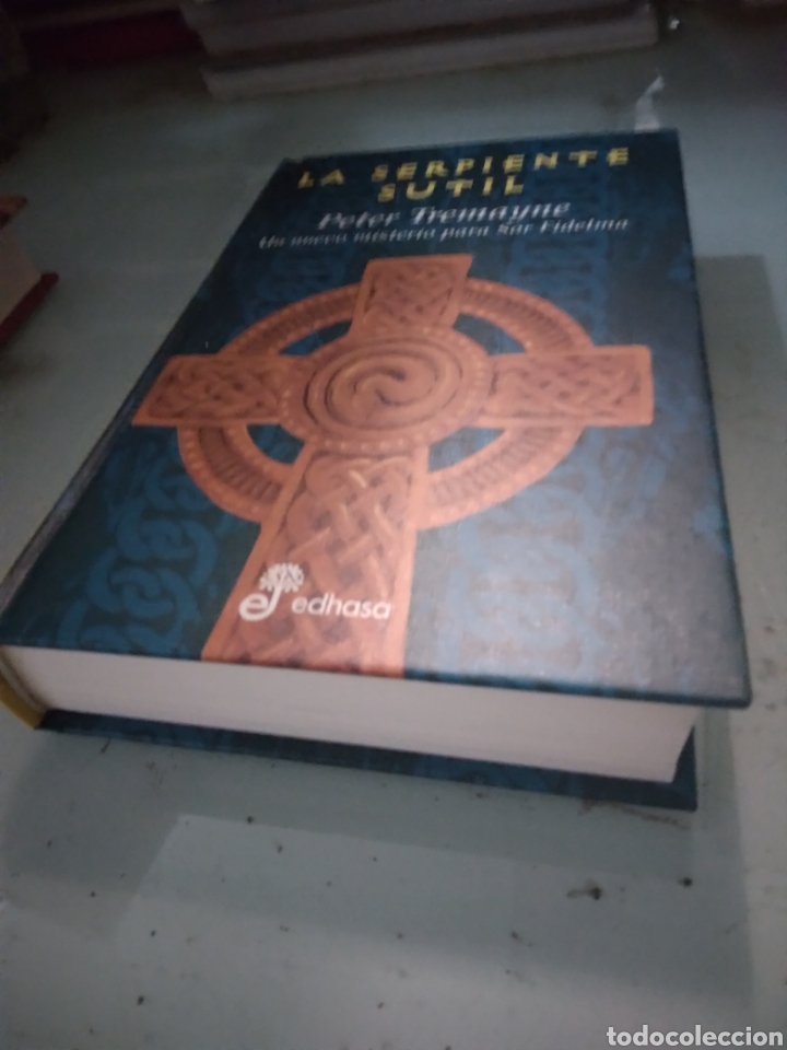 Libros: Peter Tremayne, La serpiente sutil, EDHASA - Foto 1