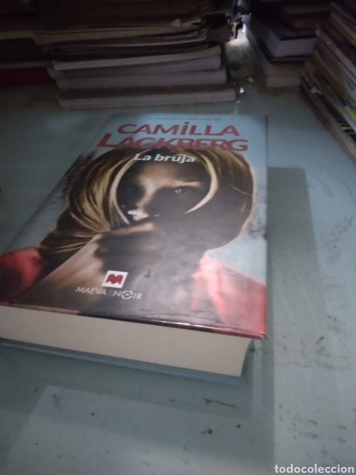 Libros: Camila Lackberg, La bruja, Maeva - Foto 1