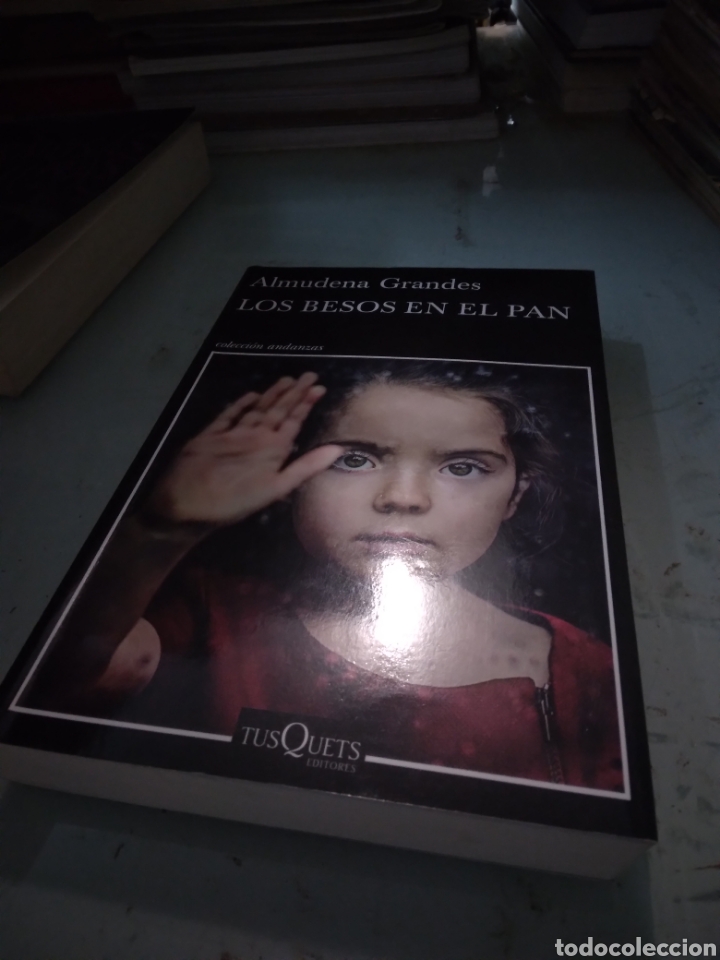 Libros: Almudena Grandws, Los besos en el pan, Tusquets - Foto 1