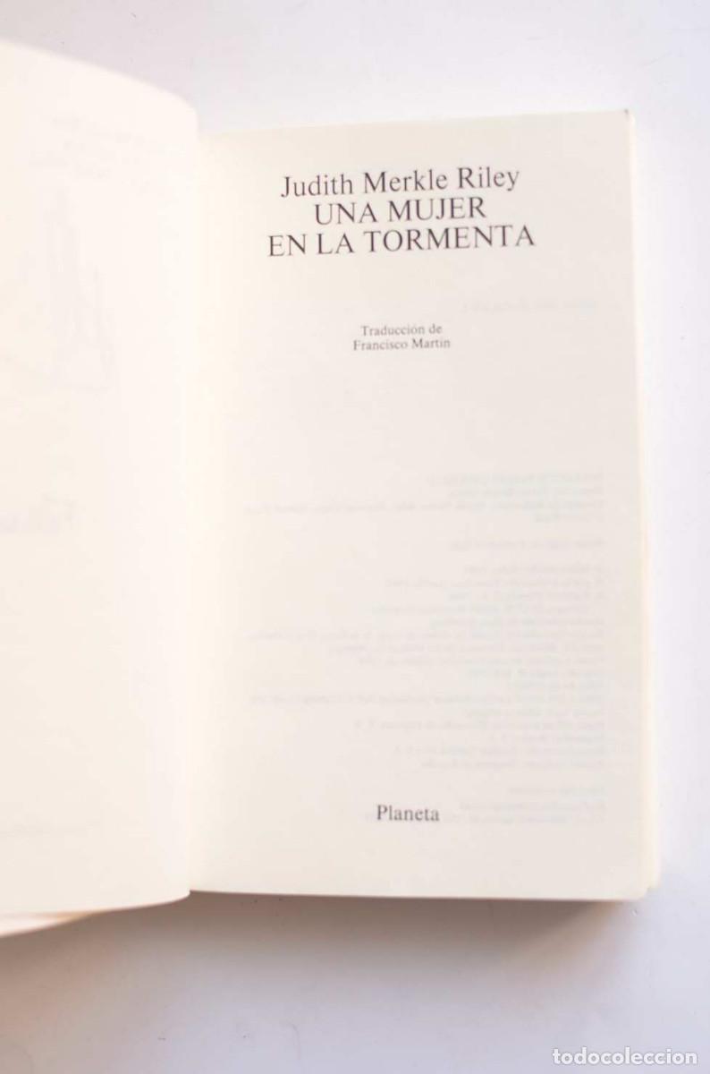 Libros: Una mujer en la tormenta - RILEY, Judith Merkle - Foto 2