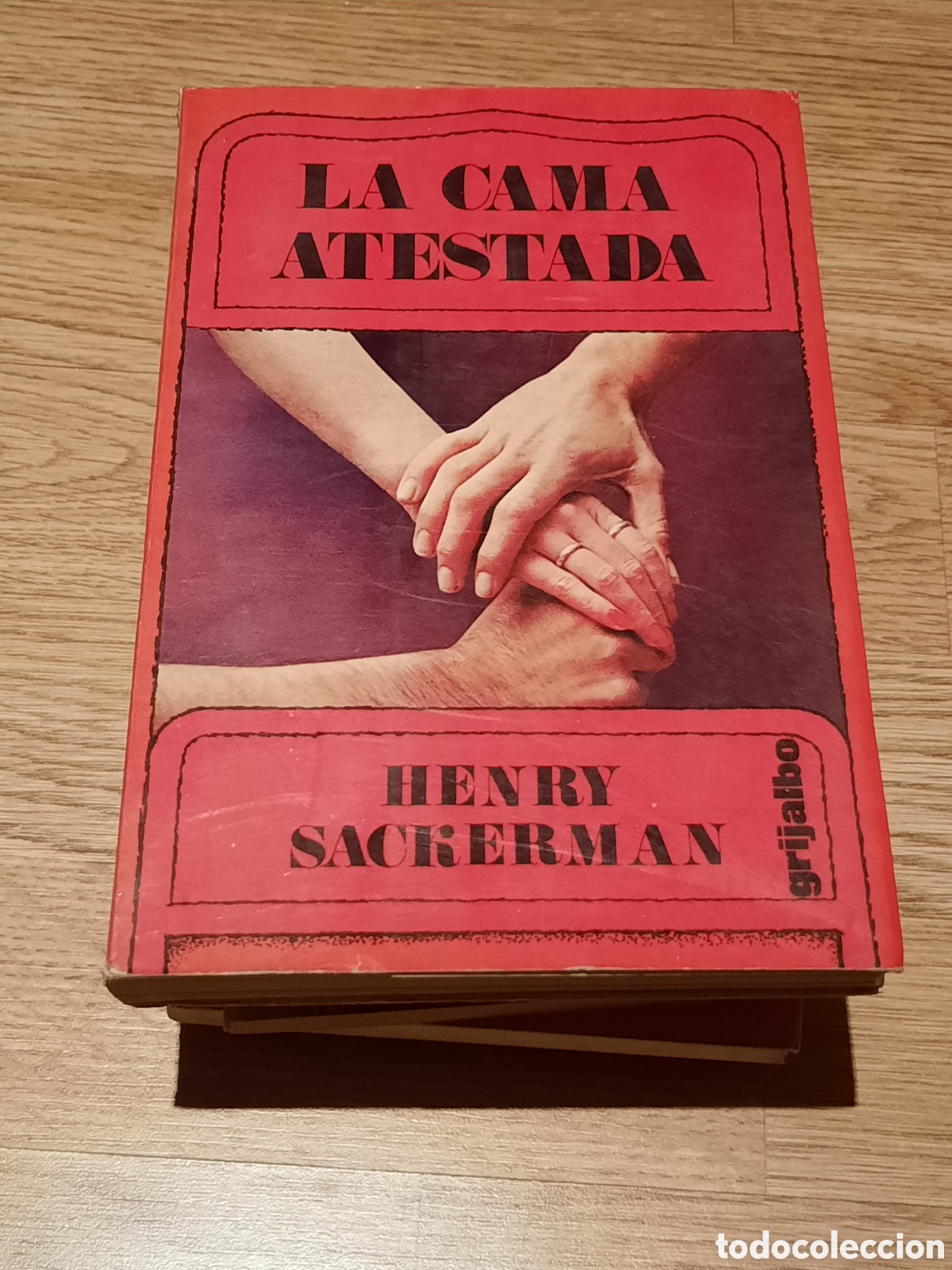 Libros: La cama atestada - Foto 1