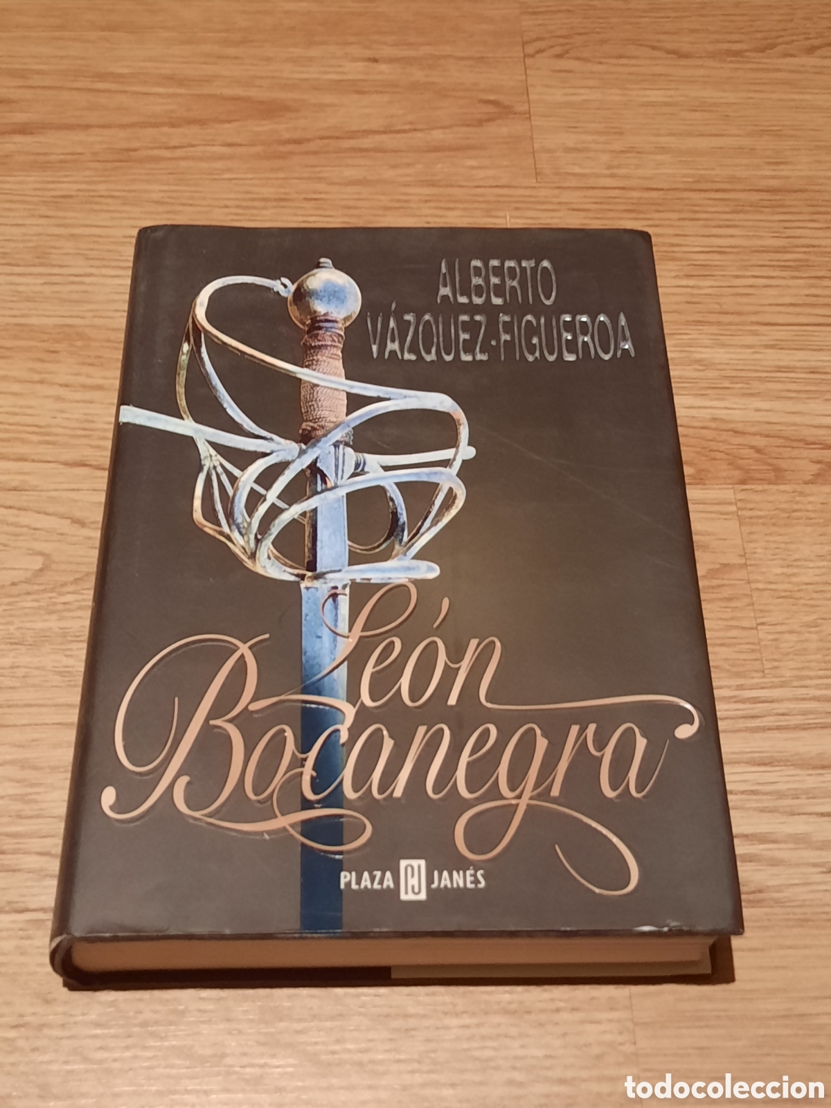 Libros: Leon Bocanegra Alberto V&aacute;zquez figueroa - Foto 1