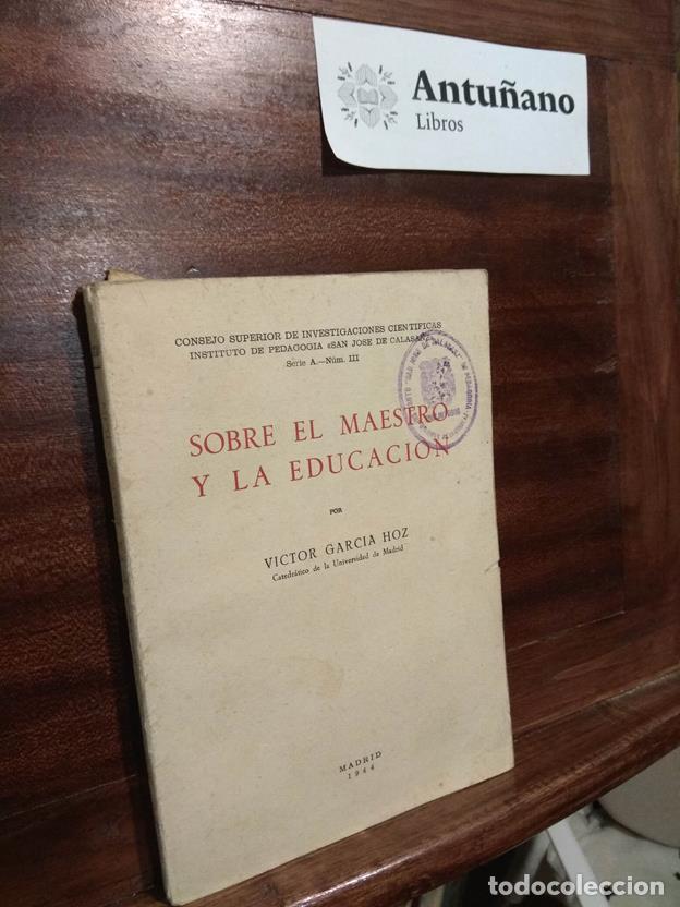 Libros: Sobre el maestro y la educi&oacute;n