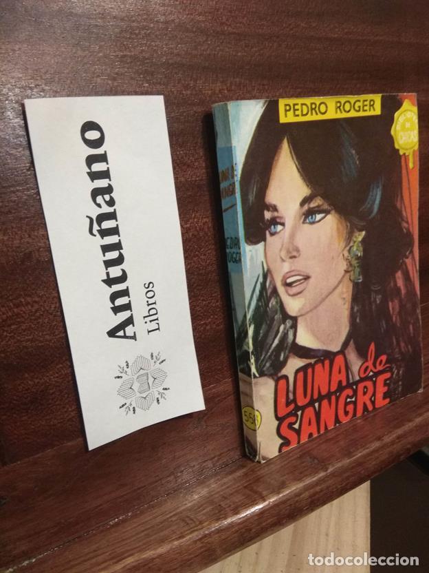 Libros: Luna de sangre - Foto 1