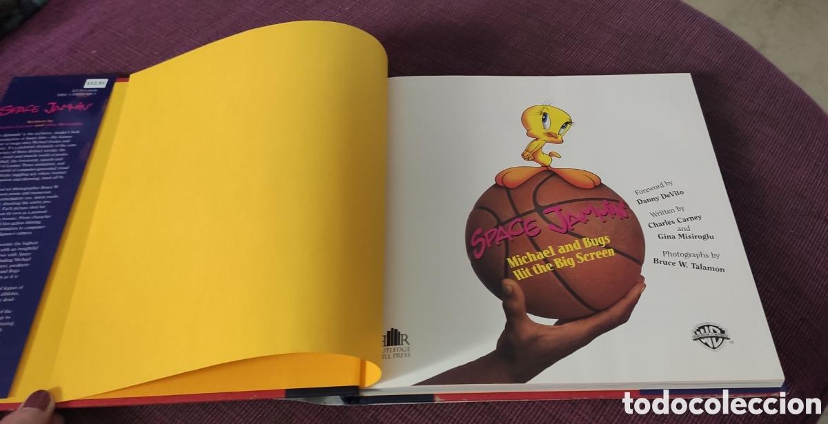 Libros: Space Jammin. Michael and Bugs hit the big screen. En ingl&eacute;s - Foto 4