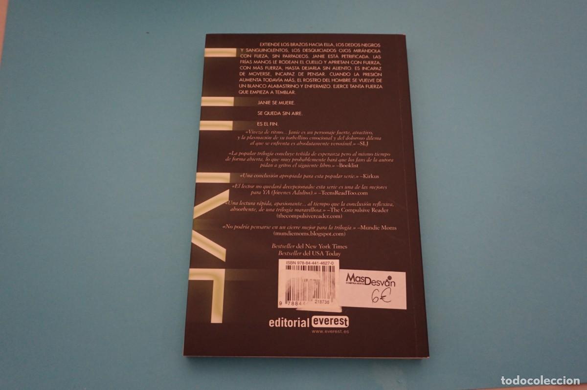Libros: AR16B/ HUYE - LISA MCMANN / EVEREST - Foto 6