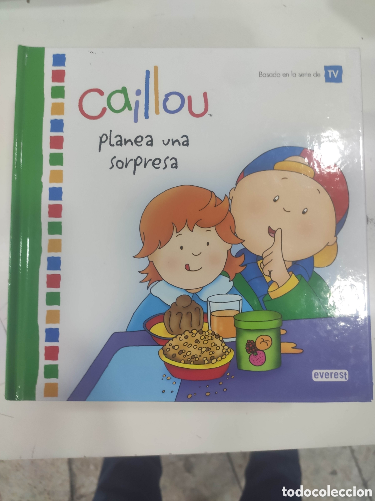 Libros: CAILLOU PLANEA UNA SORPRESA - Foto 1