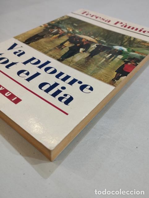 Libros: Teresa P&agrave;mies - Va ploure tot el dia - Foto 2