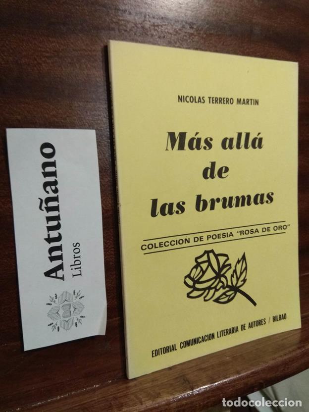 Libros: M&aacute;s all&aacute; de las brumas - Foto 1