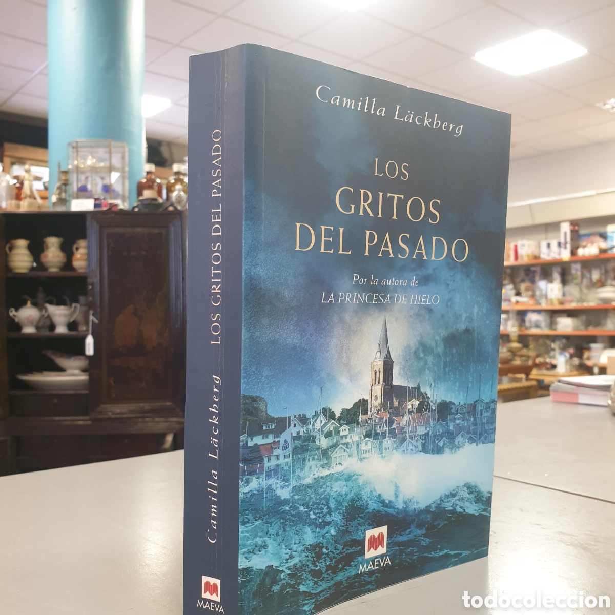 Libros: Los GRITOS DEL PASADO CAMILLA LACKBERG - Foto 2