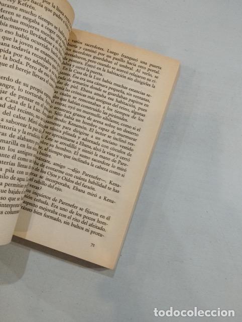 Libros: Lynda S. Robinson - Asesinato a las puertas del templo - Foto 2