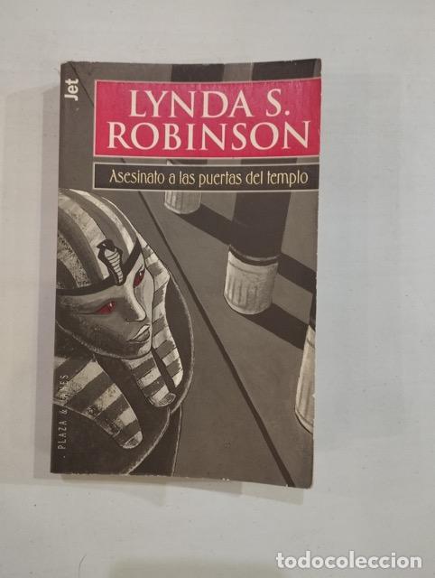 Libros: Lynda S. Robinson - Asesinato a las puertas del templo - Foto 1