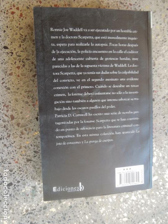 Libros: CRUEL Y EXTRA&Ntilde;O - PATRICIA D. CORNWELL - EDICIONES B 1&ordf; ED. 1999. - Foto 2