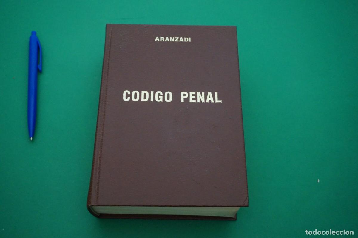 Libros: AMF-30H/ CODIGO PENAL - ARANZADI - Foto 1