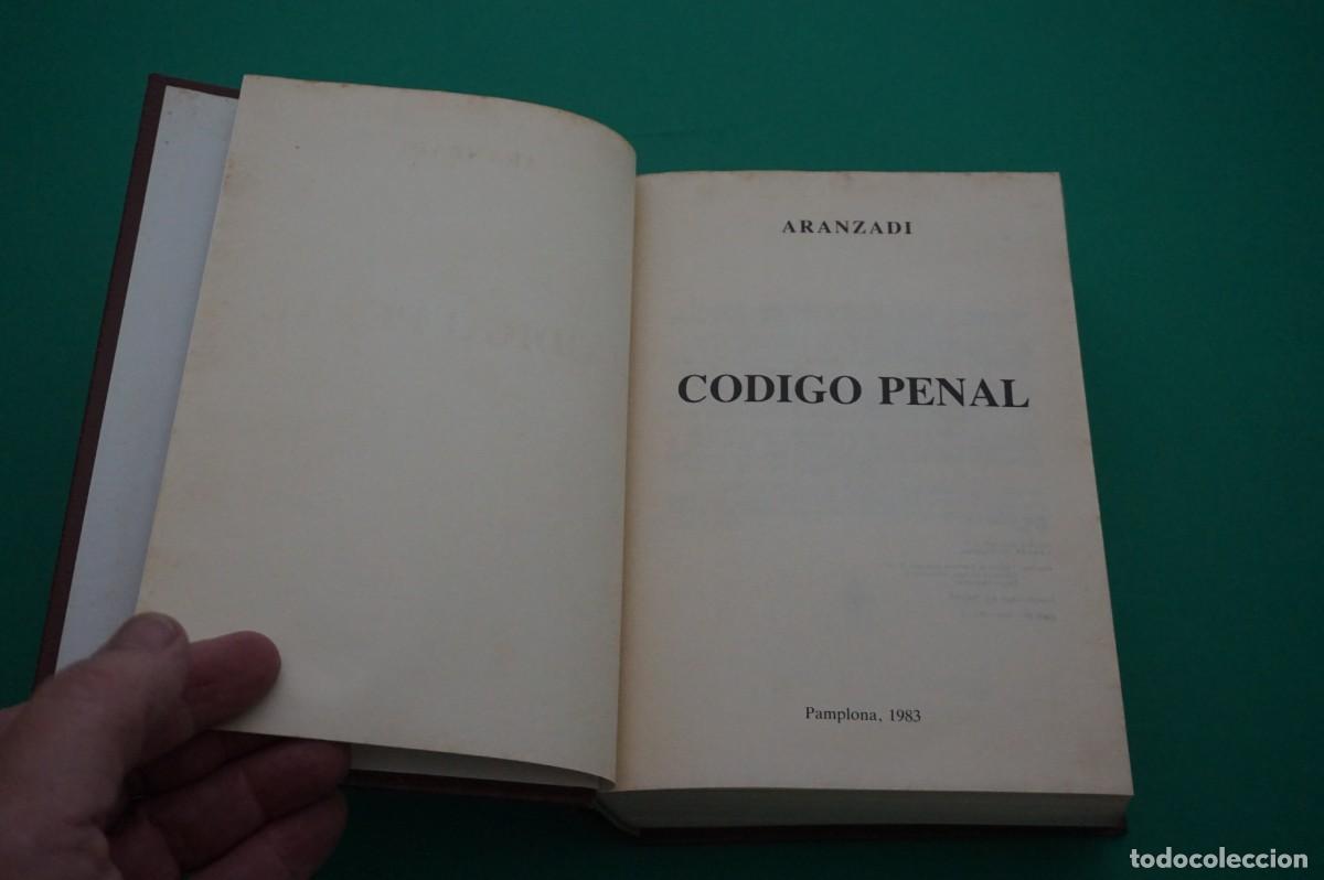 Libros: AMF-30H/ CODIGO PENAL - ARANZADI - Foto 2