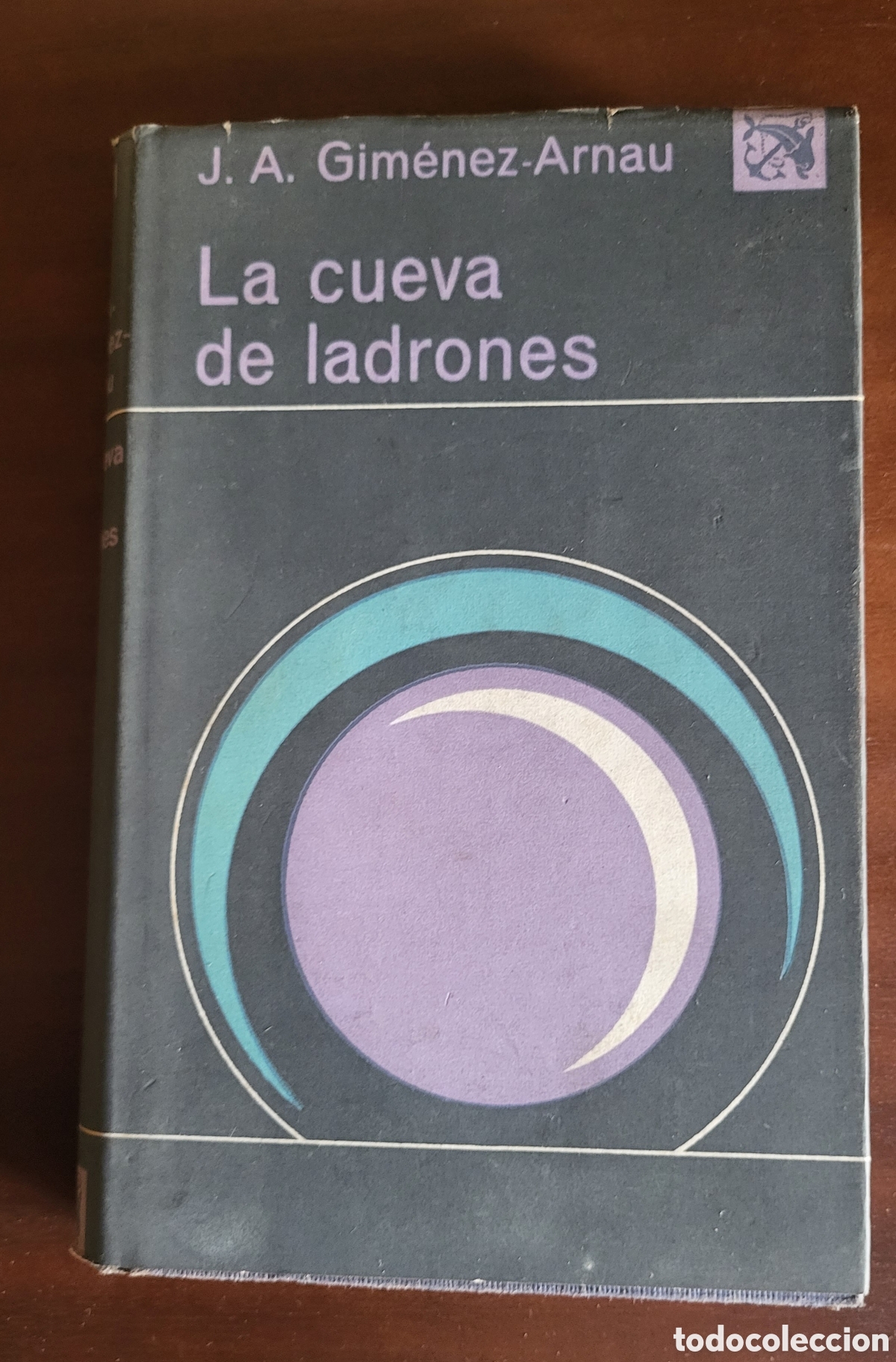 Libros: La cueva de ladrones/J A Gimenez-Arnau - Foto 1