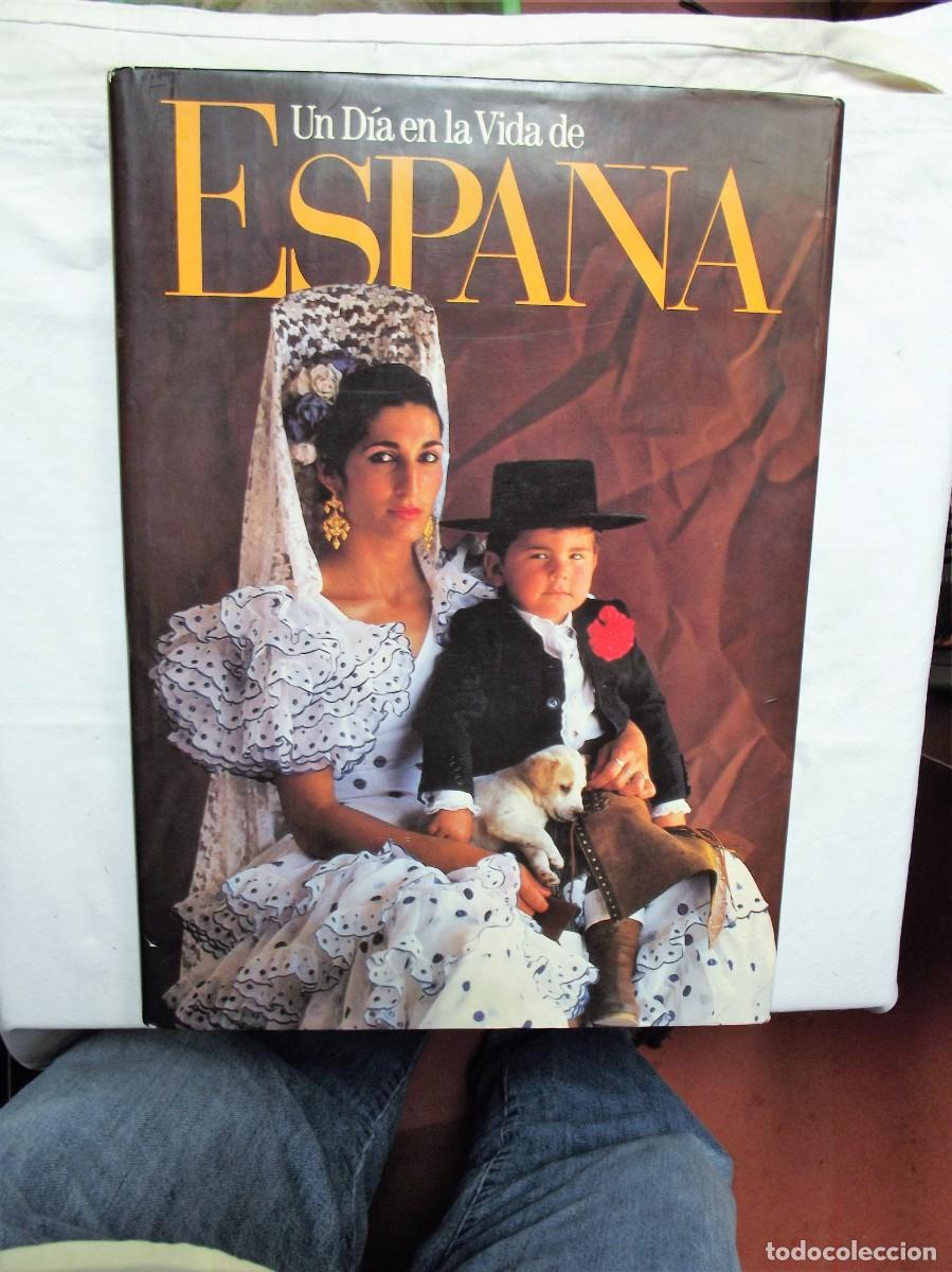 Libros: UN DIA EN LA VIDA DE ESPA&Ntilde;A - Foto 1