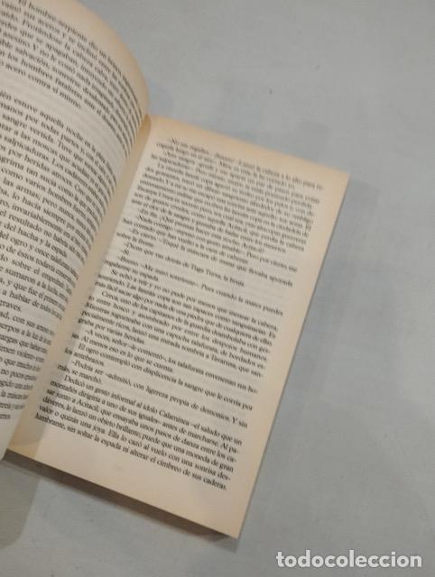 Libros: Le&oacute;n Arsenal - M&aacute;scaras de matar - Foto 2