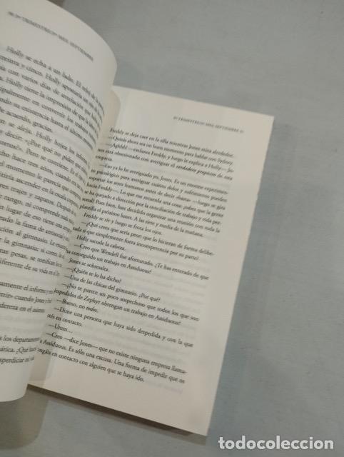 Libros: Max Barry - La corporaci&oacute;n - Foto 2