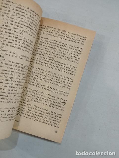 Libros: Alberto V&aacute;zquez-Figueroa - Marea negra - Foto 2