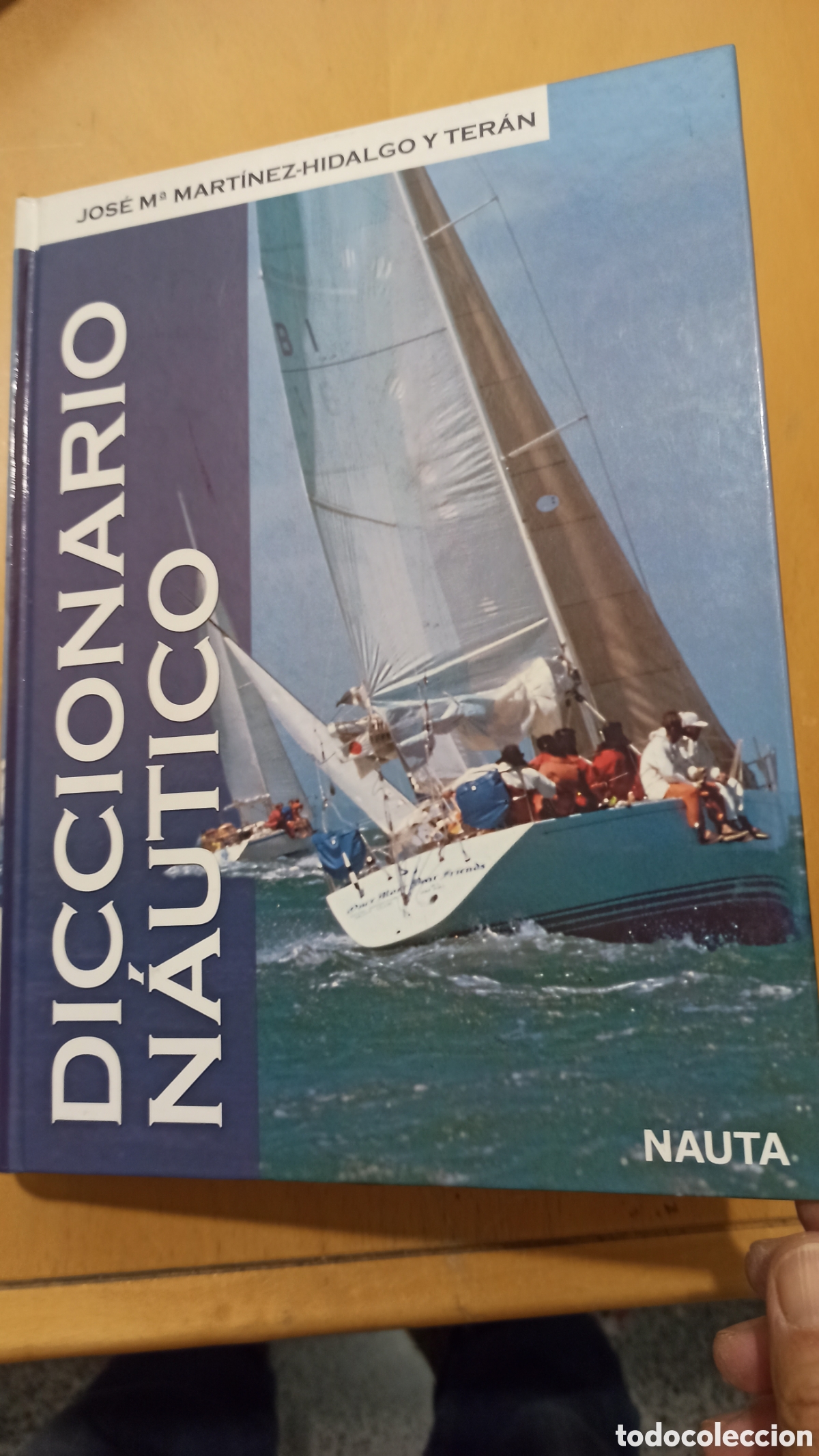 books: Diccionario Na&uacute;tico (Procedente de Expurgo de Biblioteca)