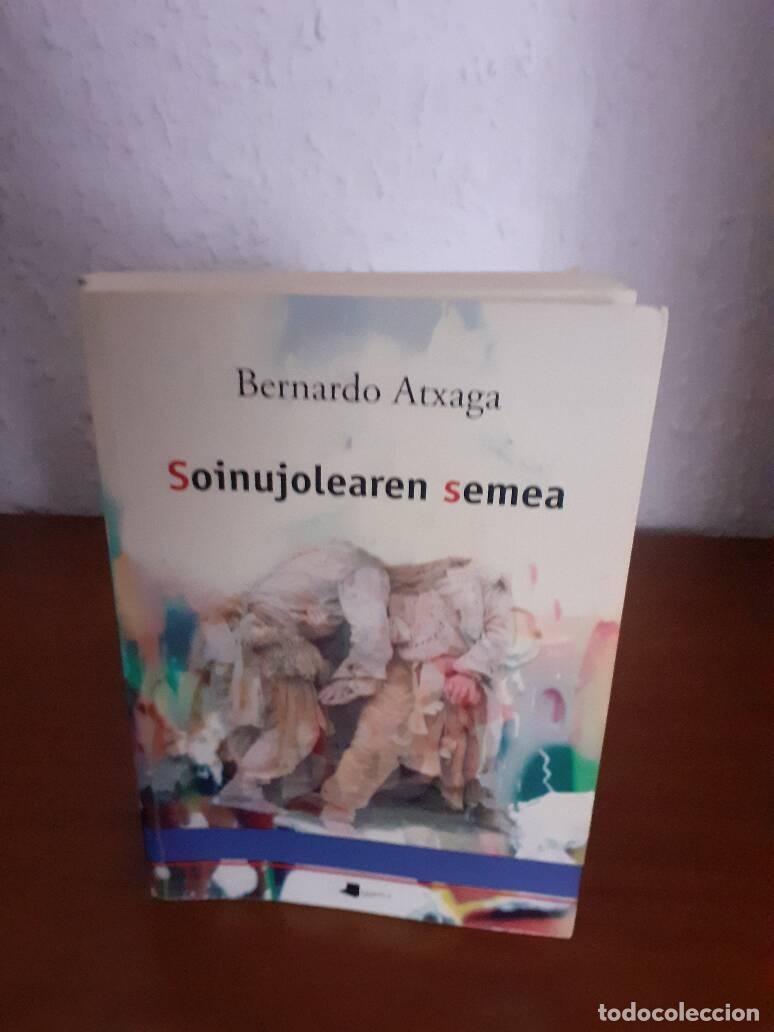 Libros: SOINUJOLEAREN SEMEA - Atxaga, Bernardo - Foto 1