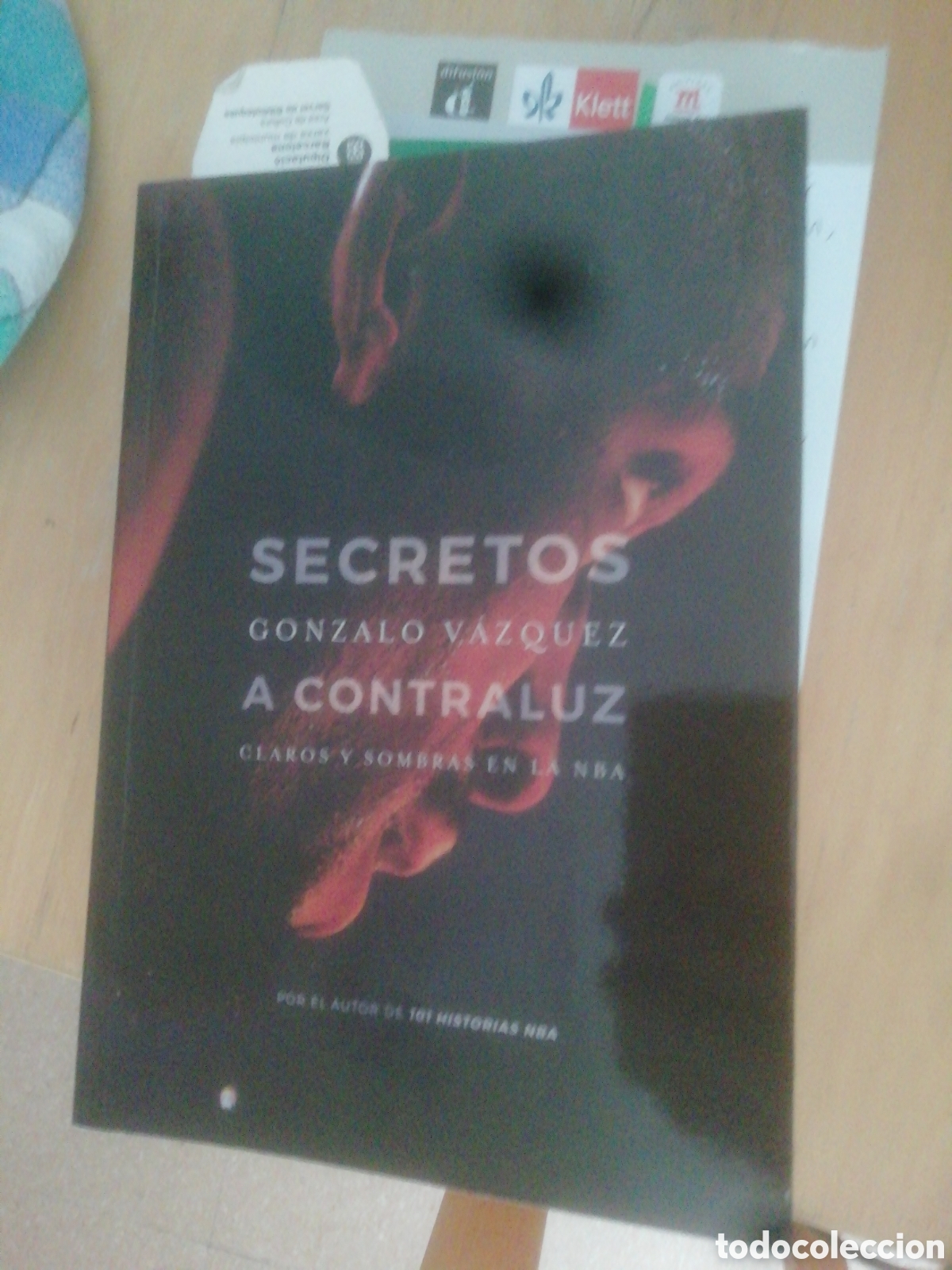 Libros: Gonzalo V&aacute;zquez, Secretos a contraluz - Foto 1