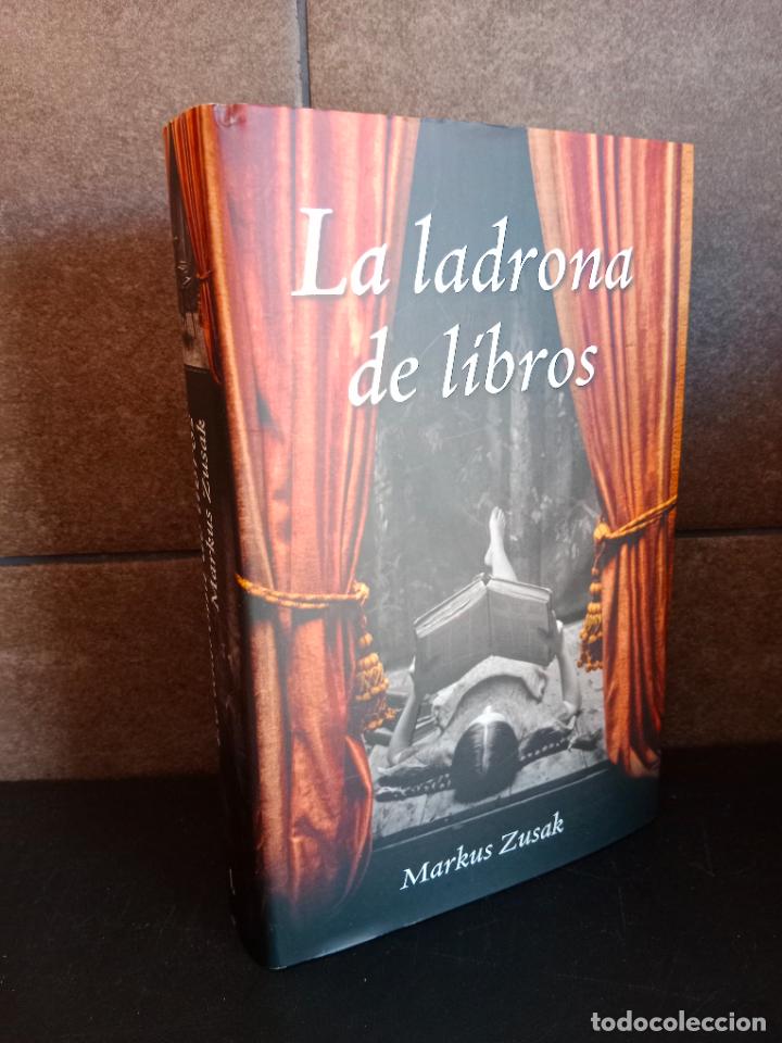 Libros: La ladrona de libros (Narrativa). Markus Zusak. - Foto 1