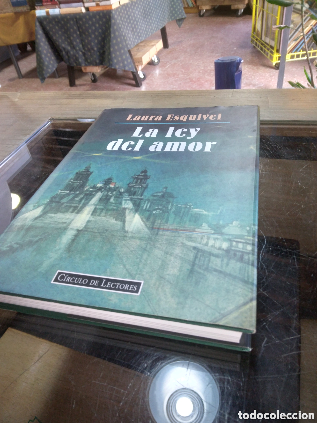 Libros: Laura Esquivel, La ley dwl amor, C&iacute;rculo de Lectores - Foto 1