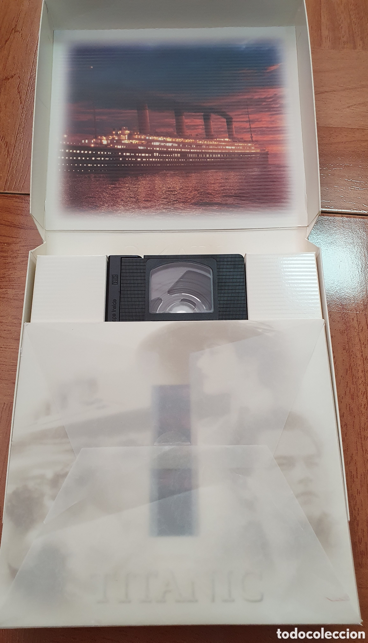 Libros: Titanic - VHS - Edici&oacute;n Especial - - James Cameron - Foto 2