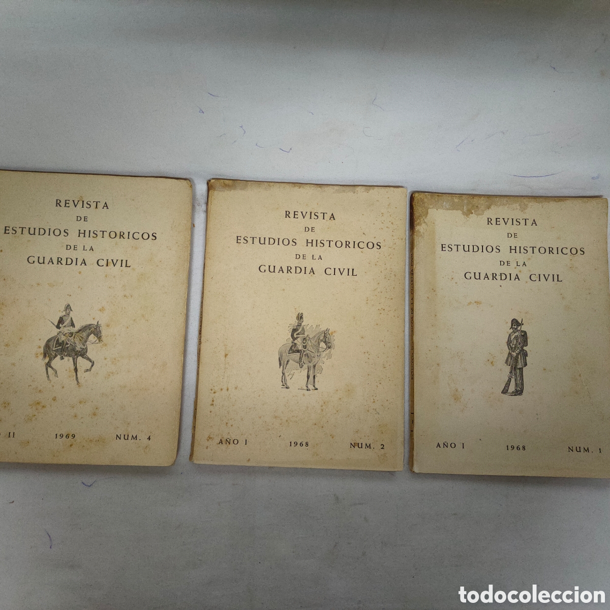 B&uuml;cher: TRES REVISTAS DE ESTUDIOS DE LA GUARDIA CIVIL.A&Ntilde;O I(N&deg;1 Y 2)1968.A&Ntilde;O II(N&deg;4)1969