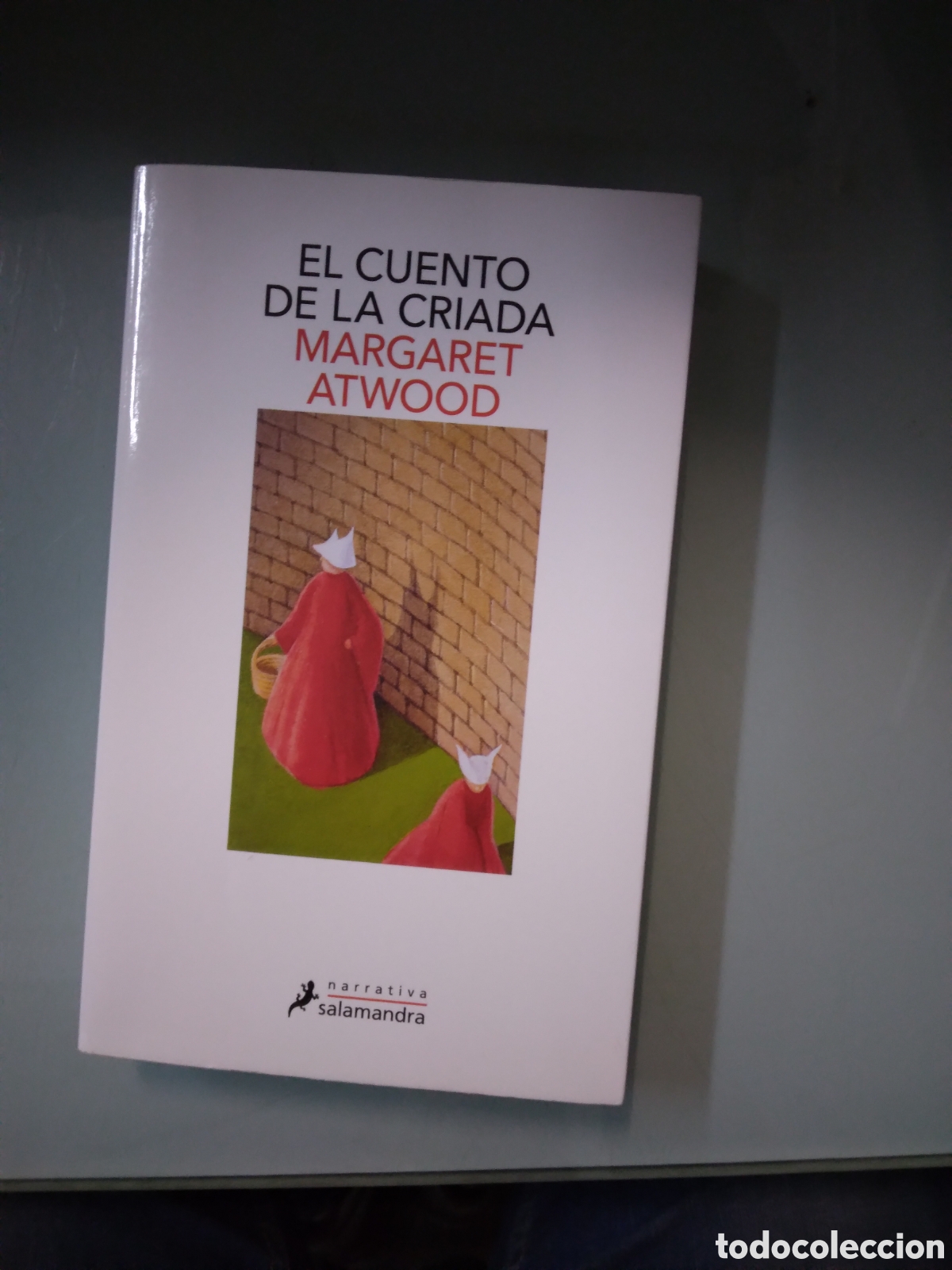 Libros: Margaret Atwood, El cuento de la criada, Salamandra - Foto 1