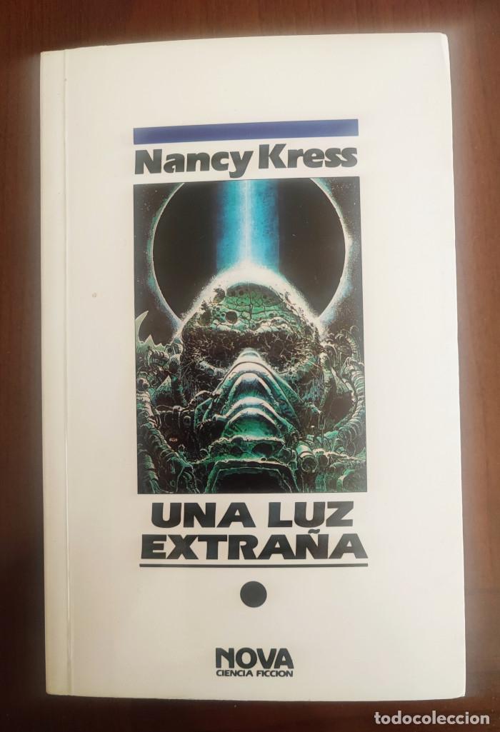 Libros: UNA LUZ EXTRA&Ntilde;A - Nancy Kress - Foto 1