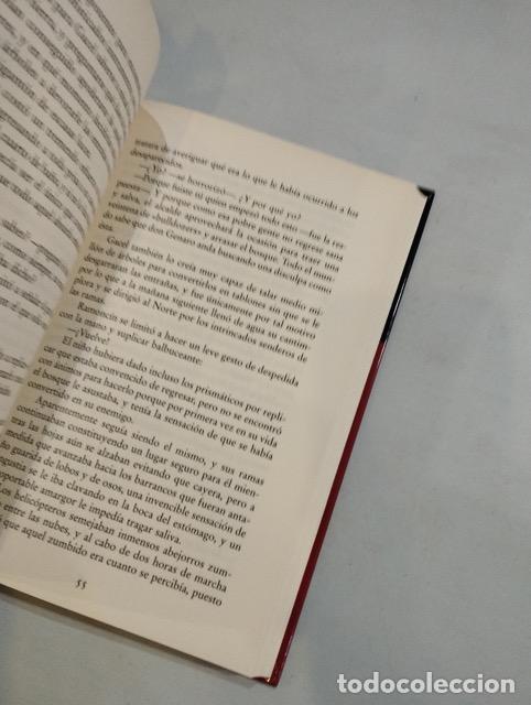 Libros: Alberto V&aacute;zquez-Figueroa - El anillo verde - Foto 2