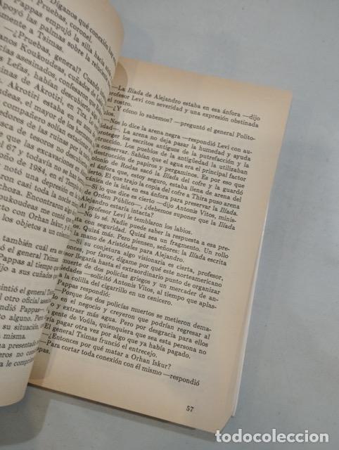 Libros: William J. Caunitz - Arena negra - Foto 2