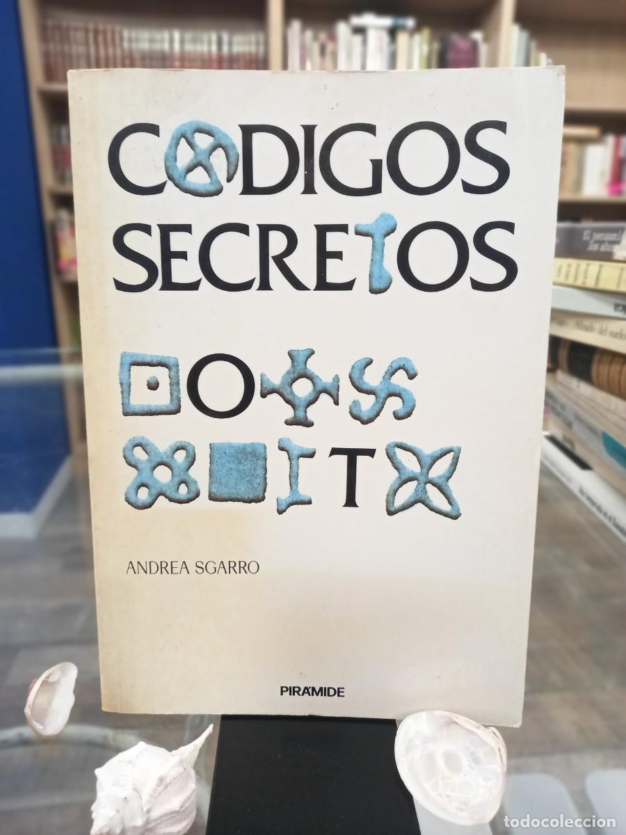 Libros: ANDREA SGARRO - C&Oacute;DIGOS SECRETOS / PRIMERA EN ESPA&Ntilde;OL 1990 - Foto 1
